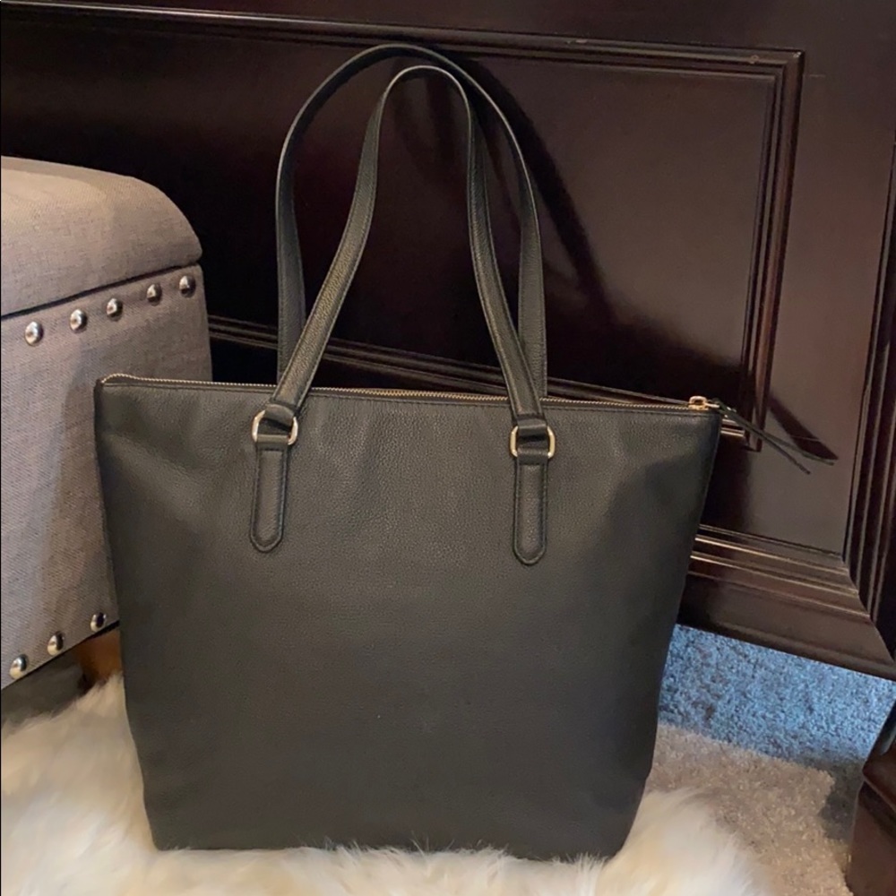 KATE SPADE ♠️ Larchmont Avenue Logo Leather Tote - Picture 2 of 6
